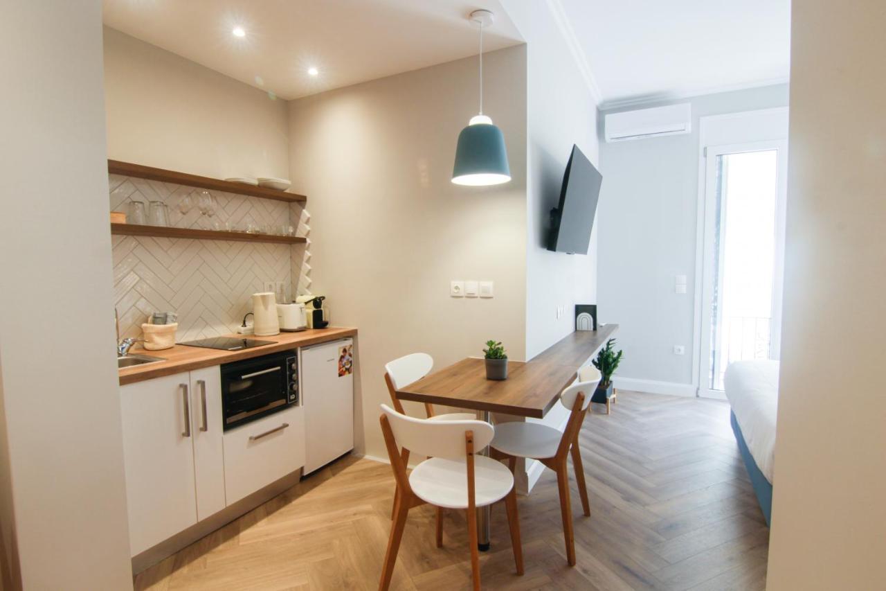 Patio Apartment Near Metro & Acropolis Атина Екстериор снимка